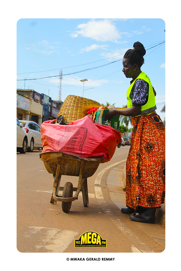 MegafmGulu's tweet photo. Gulu City stands together! ๐งนโจ Residents and local leaders cleaning the streets for National Cleaning Day.
๐ธ: @GERALDREMMY2017
#NationalCleaningDay #GuluCity #CleanUganda #NorthernUganda https://t.co/ADXMZ2e0t8