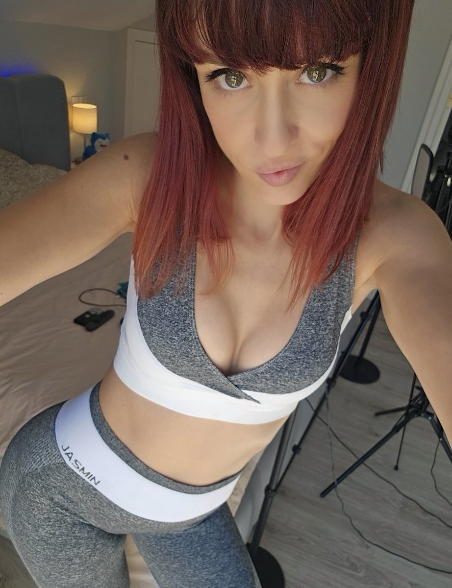 Candystart69 tweet picture