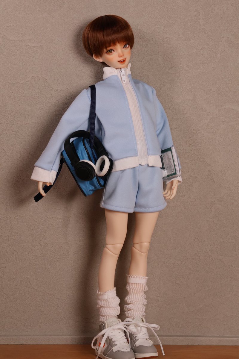 kmtsewing's tweet photo. ジャージメイドからのジャージ
#charmdoll
#dyami https://t.co/VD91ZuVAna