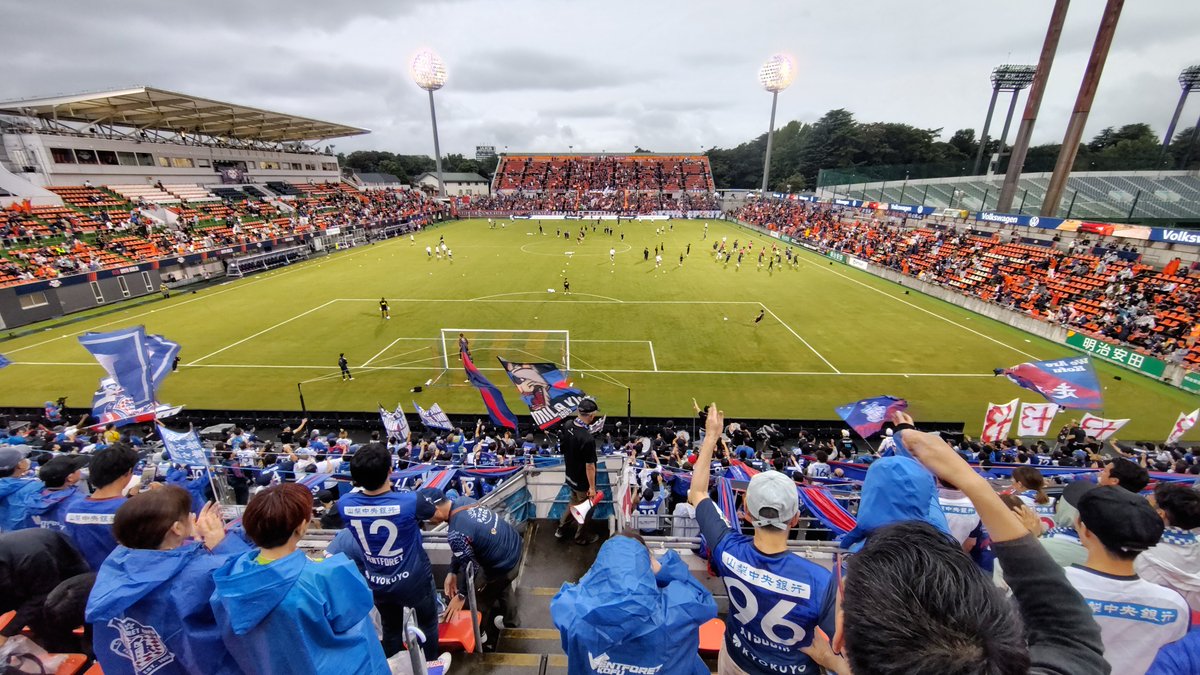 vfk2210's tweet photo. 練習始まった💙❤️ https://t.co/TCyQoguVJj