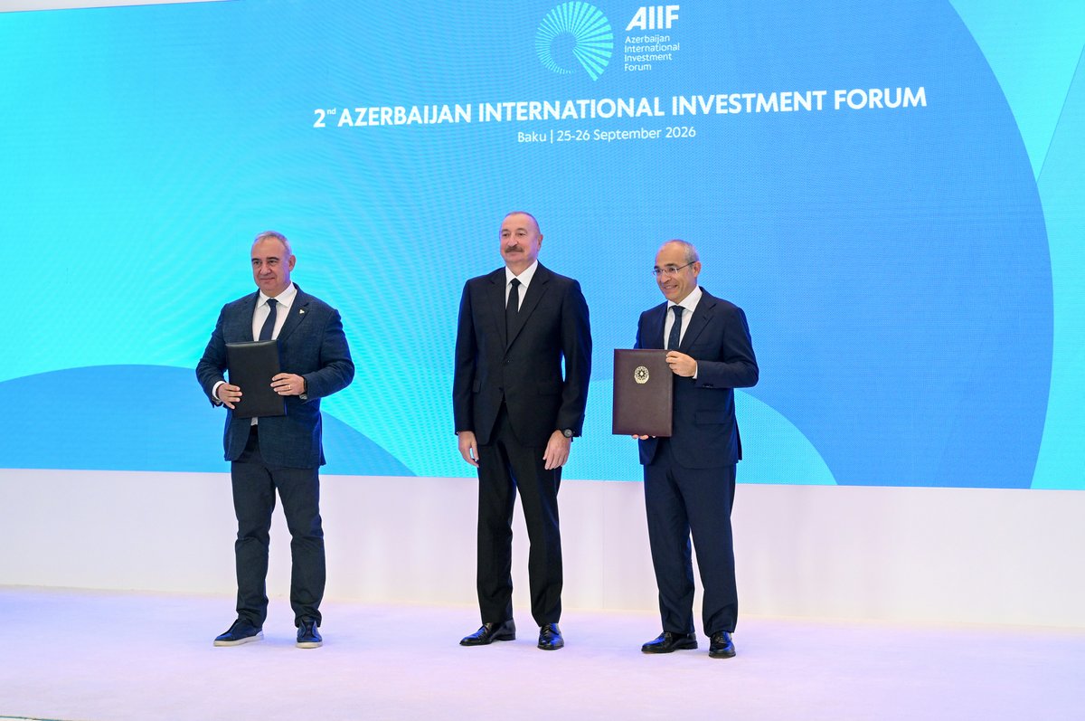 azpresident's tweet photo. İkinci Azərbaycan Beynəlxalq İnvestisiya Forumu çərçivəsində imzalanmış sənədlər mübadilə edilib.

https://t.co/AX3QxE55Xw https://t.co/rbK9RB67we
