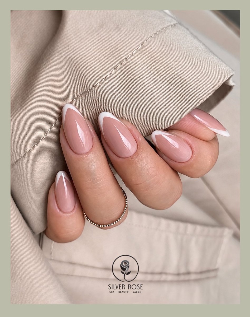 silverrose_bh's tweet photo. ✨ لأن الأناقة تبدأ من تفاصيلج... 💅🤍
📍احجزي موعدج اليوم وخلي جمالج يلفت الأنظار 💖

✨ Elegance starts with the little details 💅🤍
📲 Book your appointment today and let your nails do the talking 💖

•مواعيد العمل ⏰
من 10 صباحاً إلى 10 مساءً
•العنوان📍
الحد ، البحرين https://t.co/gGhFf6uqEW
