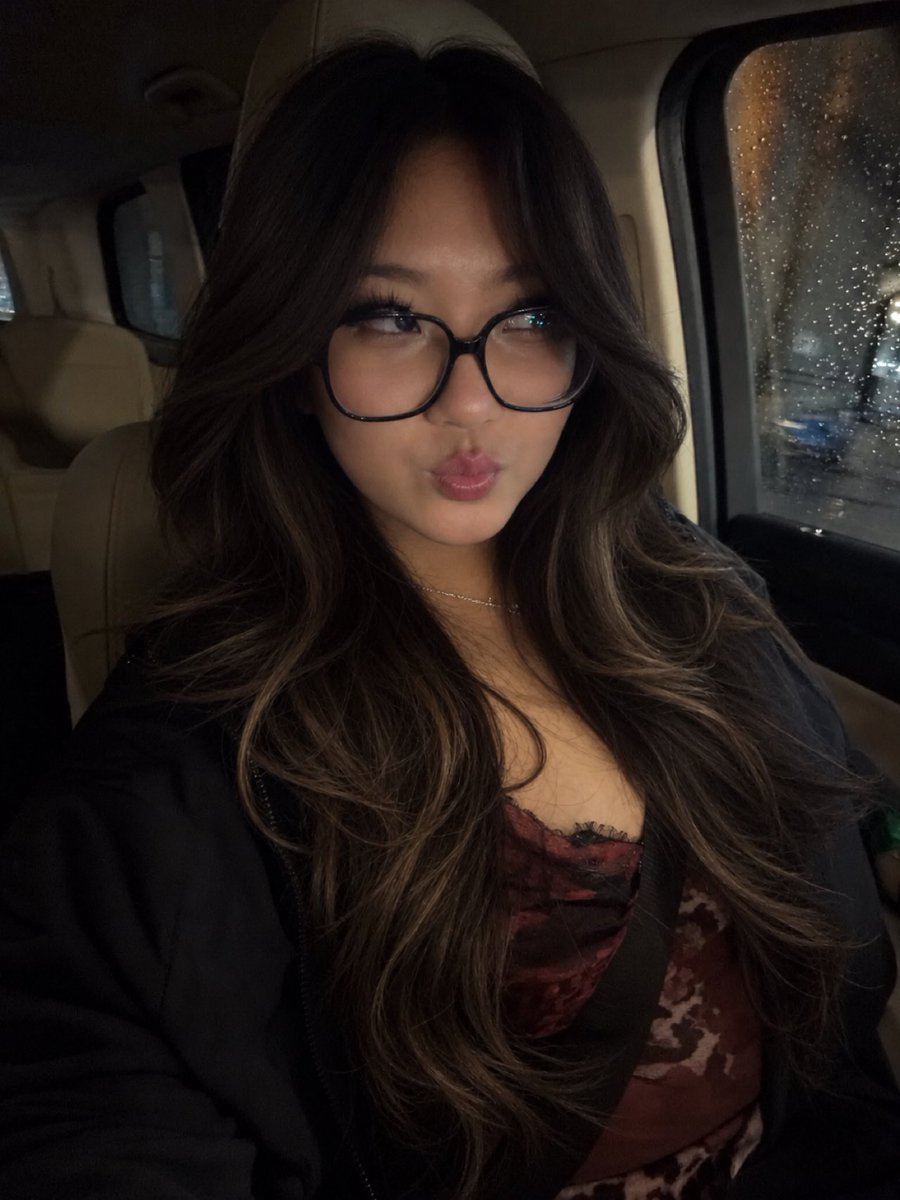 tsumaniiii's tweet photo. it’s my birthday (tormmrow) 😽🩵 https://t.co/DaTMSLrLAE