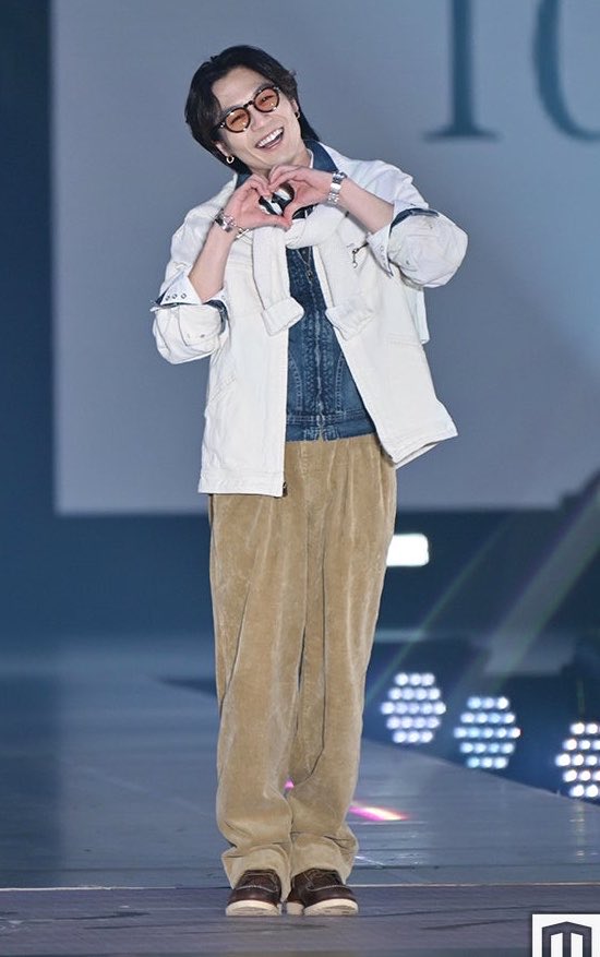 blue_tiger_eye's tweet photo. か、か、かわいい💙
❥ー(♡ω♡ )ー➤
#TravisJapan #松田元太 #はだかんぼうたち https://t.co/jpCN8kDHLs