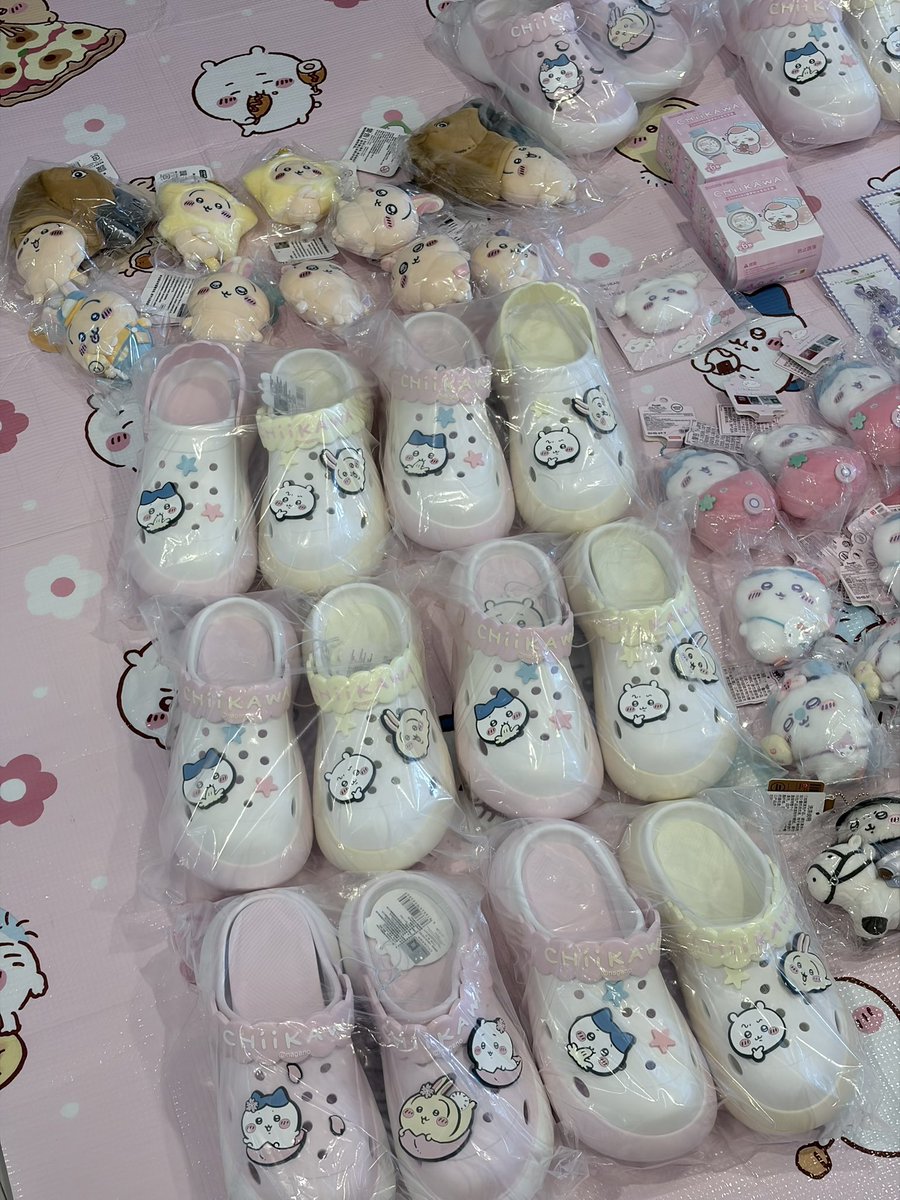 tictactikk's tweet photo. \ สินค้าจีนที่เข้าไทยค่ะ / ♡♡
ขอบคุณทุกคำสั่งซื้อมากๆนะคะ ช่วงนี้ฝนตกหนักอาจจะได้รับของล่าช้า หรือพี่ไปรนำส่งไม่ได้ ขออภัยล่วงหน้าด้วยนะคะ หวังว่าเด็กๆจะไปถึงมือลูกค้าอย่างปลอดภัย อย่าลืมดูแลตัวเองกันด้วยนะคะ 🌧️

ลูกค้าที่ไม่ได้เชื่อมไลน์อย่าลืมเช็คสถานะในเว็บนะคะ รบกวนด้วยนะคะ🙇🏻‍♀️

ꕤ อาจใช้เวลาจัดส่ง 1-3 วัน