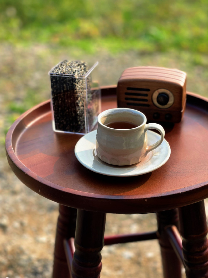 IanKovalskdk's tweet photo. Momento de descanso con un café y una buena música, nada mejor para relajar la mente después de un día largo. ， https://t.co/CCvagfw1Z5