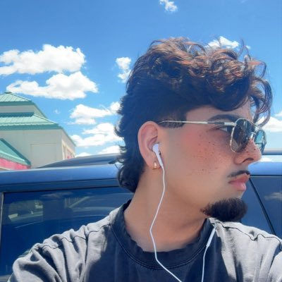 TTarkingto67100's tweet photo. @ttpdblockdbilli @UnraveledTours u ugly... https://t.co/FAahB5vcvN