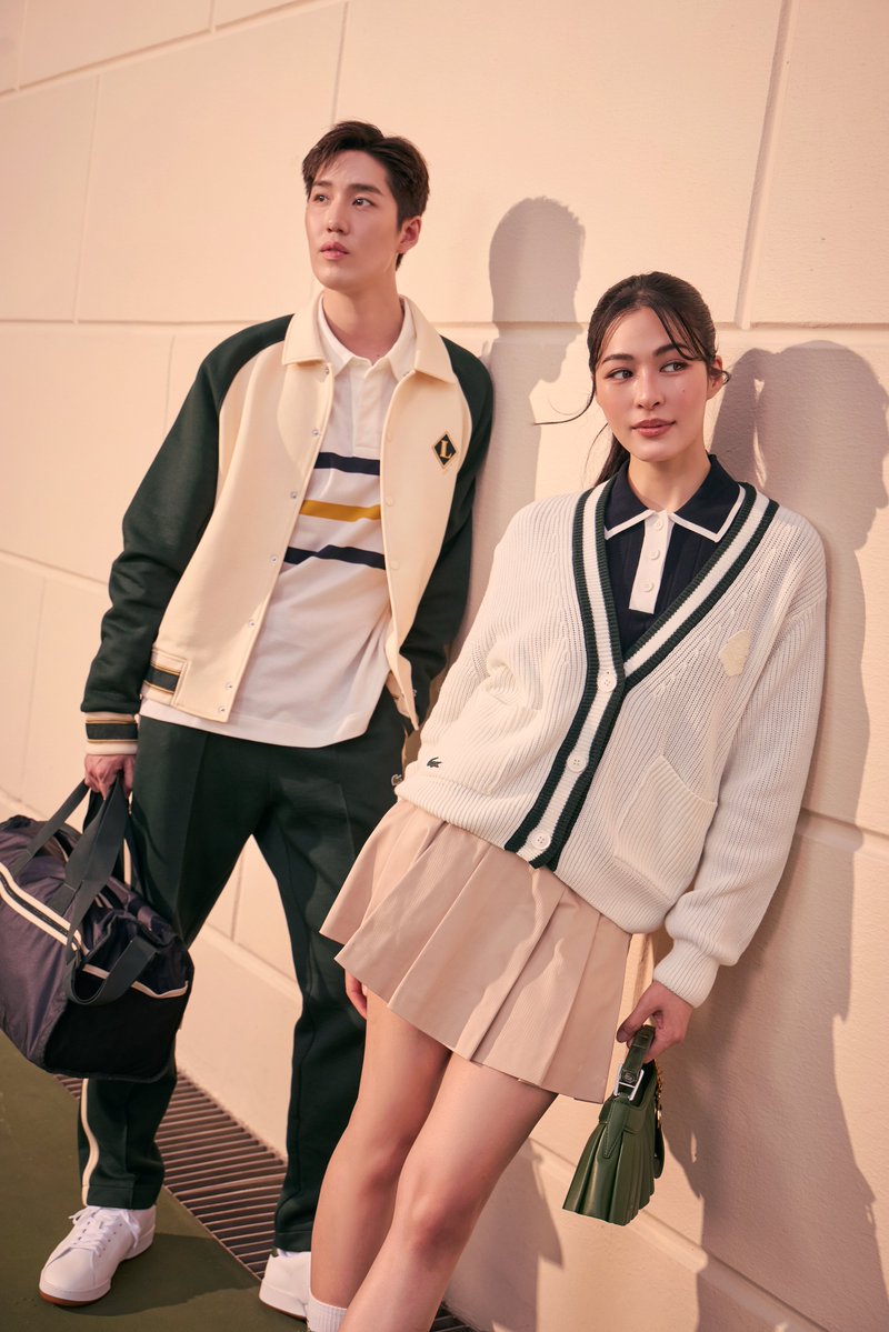 mintmag_th's tweet photo. พี่วิชัยเจอจันทร! เสิร์ฟความเท่ 'หลิงหลิง - ต่อ' ถ่ายทอดเสน่ห์แห่ง SPORT &amp; LIFESTYLE ของ LACOSTE ผ่านคอลเลกชัน Fall Winter 2026 เป็นสองสไตล์ Tennis Heritage และ Lifestyle เข้ากับชีวิตประจำวันอย่างดี💚

#LACOSTE #LACOSTETH 
#linglingkwong
#thanapob_lee 
#MintNews https://t.co/UT1xi3rMX5