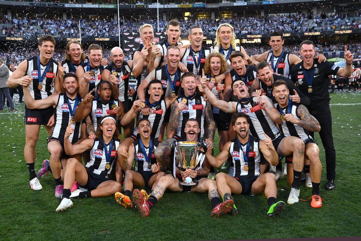 mahsenkoh's tweet photo. REMEMBER, IF YOU DONT WANT BRISBANE LIFTING A CUP AGAIN, SEND YOUR BEST PLAYERS TO THIS CLUB ‼️WE KNOW HOW TO BEAT THEM https://t.co/TiWuxkc6Vt