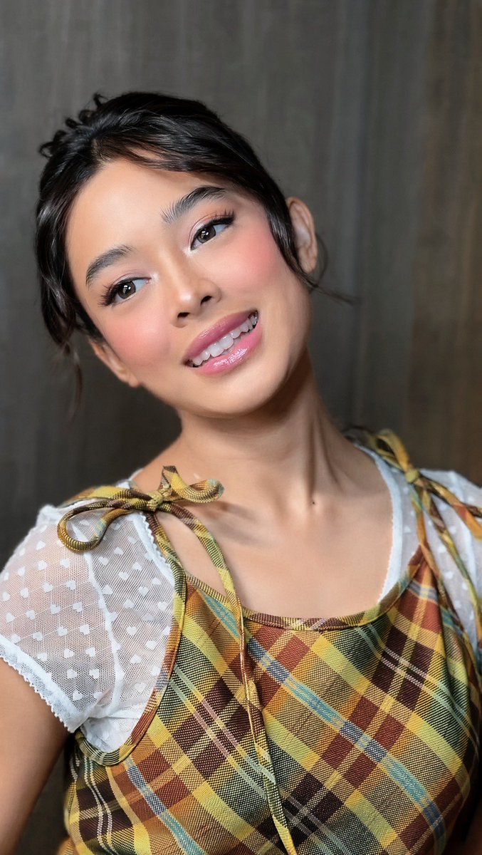 yasyippy's tweet photo. Aqeela ready for Day 2 Pestapora ! Let’s gooo! 🫶🏻✨ https://t.co/QzUHsp8ZUm