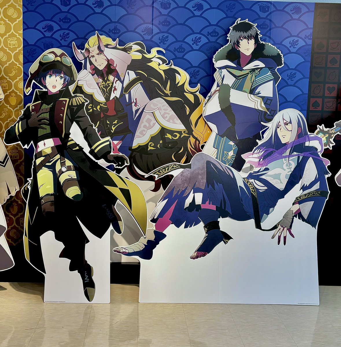 Haba_2m's tweet photo. TTシリーズのパネル見てきた！！！！最高！！！

あと流れで近くのTOHOシネマズ見に行ったら映画のチラシ大量にあったので持ち帰ってきた！！！！
横浜は枯れてたから助かった😭 https://t.co/zzzLQ6KdMw