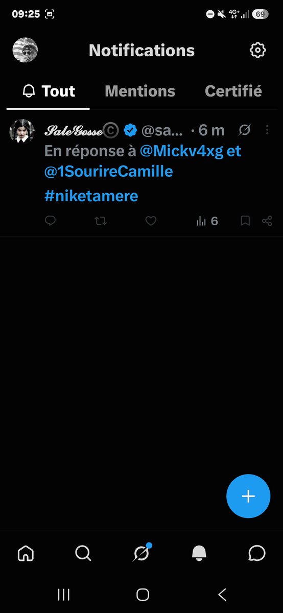 Mickv4xg's tweet photo. @Athica_ Mdr regarde cette cracheuse https://t.co/fhQgFYF526