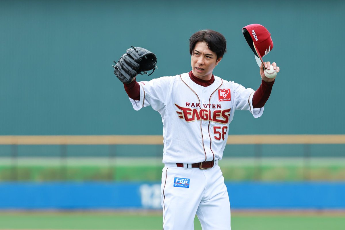 Eagles_Farm's tweet photo. 【試合終了：E 5-7 S】

#辛島航 選手が6回に登板し、打者一人を抑えるピッチング！

スタンド、そして両チームからは温かい拍手が送られました👏

明日9/27(日)は、ファームファンフェスタ🦅✨
12:00🏟️楽天イーグルス利府球場
東京ヤクルト戦です⚾

#RakutenEagles
#eaglesfarm
#強鷲革新 https://t.co/4LIO5gpOW5