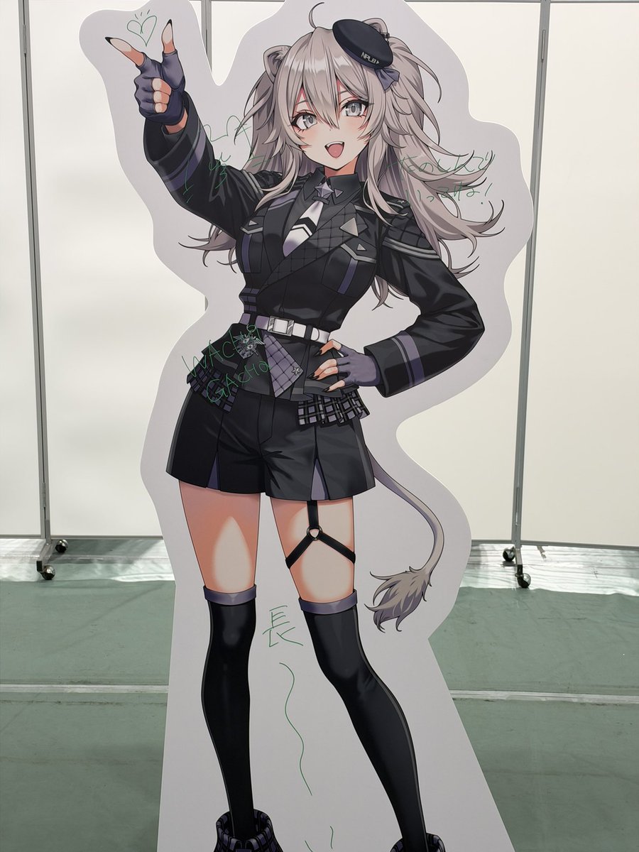 tanaka101100's tweet photo. サブアリーナの等身大パネル撮ってきた！
みんな可愛すぎて何枚も撮った
#ねぽっくす　 #ねぽっくすDay1 #ホロライブ https://t.co/FmV4FY5s95