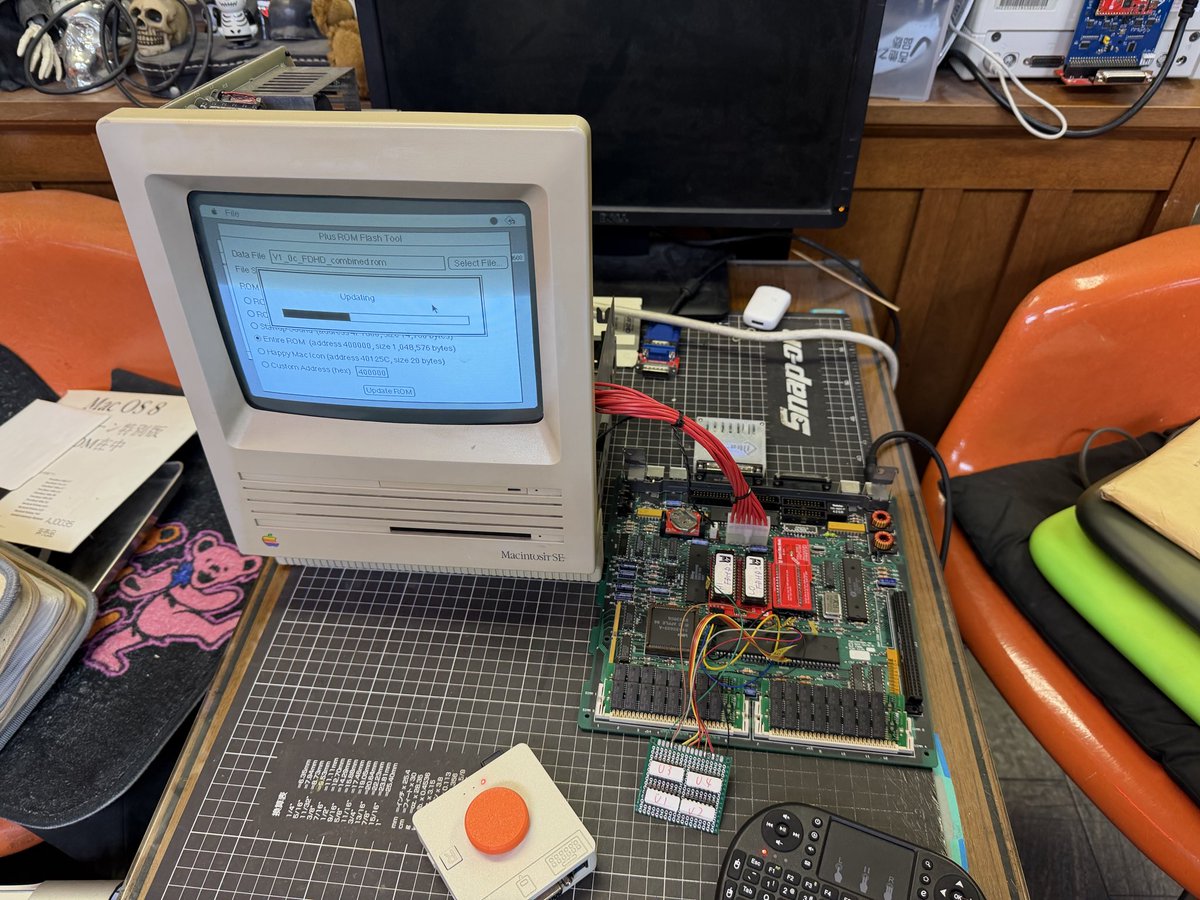 infinity5750's tweet photo. The flash tool is finally working properly. However, since the logic has become more complex, I plan to switch to a PLD. Also, as I intend to sell this as a kit, the configuration might change slightly…
#SE #ROMinator #KerosMacMods #Macintosh https://t.co/UpWIt7rPm8
