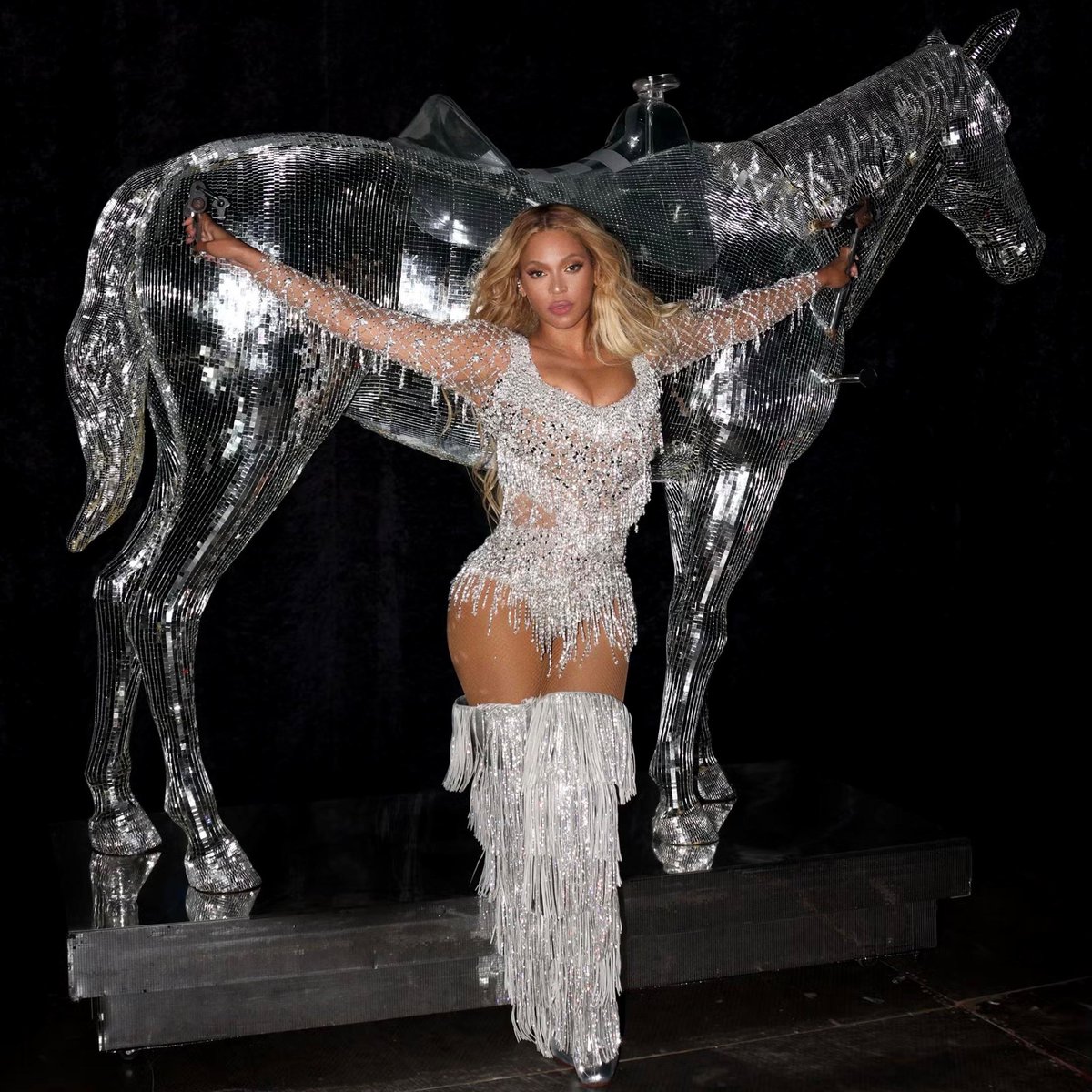 SantaBeysalia's tweet photo. “I don’t know if people know the amount of time and work that is put into creating an album, or at least in creating my album [giggles].”

— Beyoncé in 2023 about Renaissance. https://t.co/QPwo0MLzOW