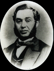 DerAltePoet's tweet photo. Heute vor 124 Jahren verstarb der deutsch-amerikanische Industrielle Levi Strauss (* 26. Februar 1829 - † 26. September 1902). Er war der Erfinder der Jeans, die er als robustes Beinkleid für Goldgräber vermarktete. Das war bevor sie mit Löchern absurd teuer wurden. https://t.co/2quv5o4dPO
