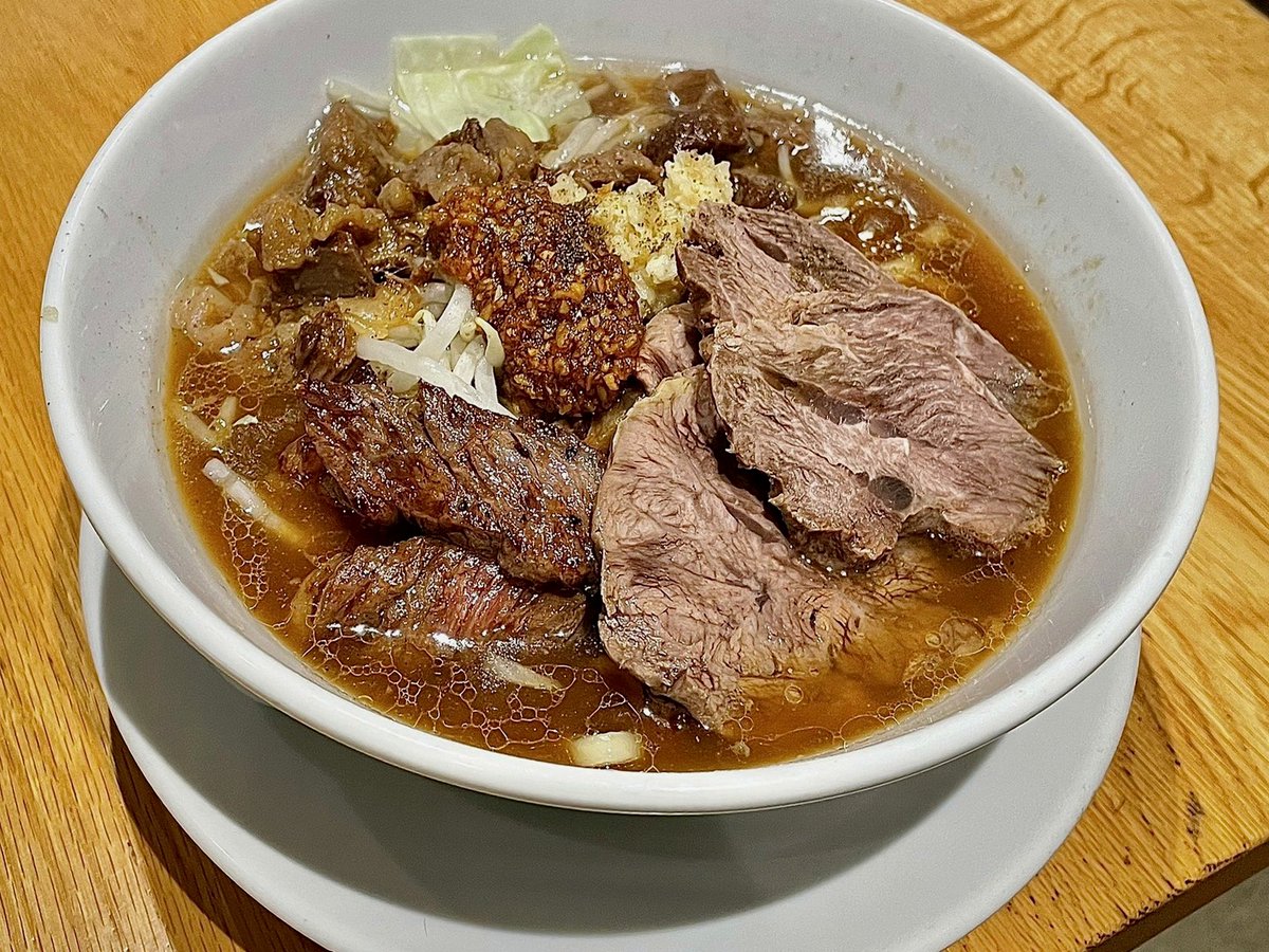CharlieGaguw's tweet photo. ラーメンうまかった、いい腹具合。 https://t.co/thkWQfiJep