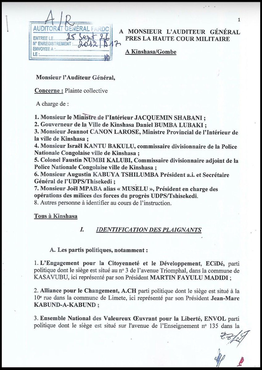 wembi_steve's tweet photo. #RDC : ‼️🛑🚨Plainte collective de la #C64| Jacquemain Shabani, Daniel Bumba, Jeannot Canon Larose, Israël Kantu Bakulu, Faustin Numbi Kalubi, Augustin Kabuya et Joël Mpaba alias « Muselu » sont visés par une plainte déposée auprès de l’Auditeur général près la Haute Cour militaire.

La plainte, déposée au nom de plusieurs partis et personnalités de la coalition Article 64 (C64), concerne les violences survenues lors de la manifestation du 15 septembre 2026 à Kinshasa.

Les plaignants dénoncent notamment des violences contre les manifestants, des arrestations arbitraires, des coups et blessures, des destructions de biens, l’usage illégal d’armes, la constitution de milice, ainsi que des faits qu’ils qualifient notamment de crimes contre l’humanité et de terrorisme.

La plainte évoque également le décès de Manassé Lomboto Bomengola et plusieurs blessés.

Les plaignants demandent l’ouverture d’une information judiciaire, l’audition des victimes et témoins, l’exploitation des images et vidéos, des expertises médicales et balistiques, ainsi que l’identification des auteurs, complices et éventuels commanditaires.

Les accusations formulées dans la plainte restent à établir dans le cadre de l’instruction judiciaire.