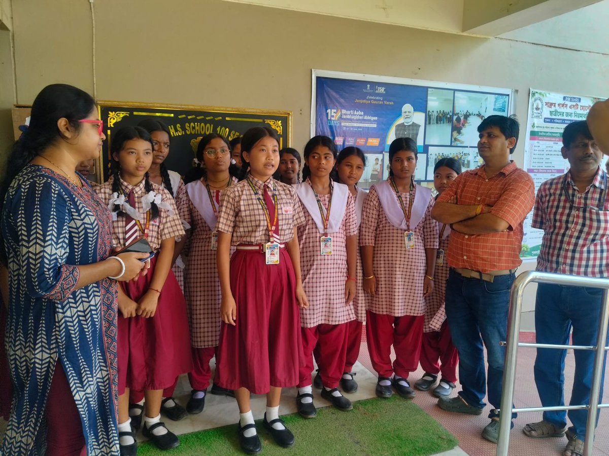 ManashC36115378's tweet photo. The State Immunization Team visited Sabroom SDH and PM Shri Sabroom Girls’ Higher Secondary School regarding the HPV vaccination programme.
The team appreciated and praised the performance of Sabroom SDH and PM Shri Sabroom Girls’ Higher Secondary School for their commendable https://t.co/ZYWj4LJufK