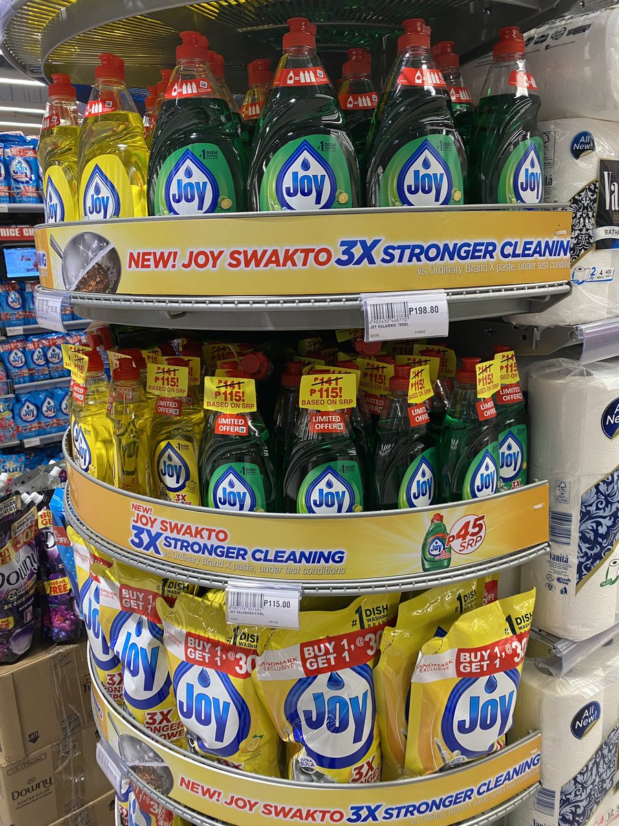 zabiga12's tweet photo. ディナー後、モールを散策。
ダイソーは、78ペソからみたい。
日本円で200円

A-jaxてゲームあったような？

JOYは、日本にあるのと同じ https://t.co/jbuFJz4tz9