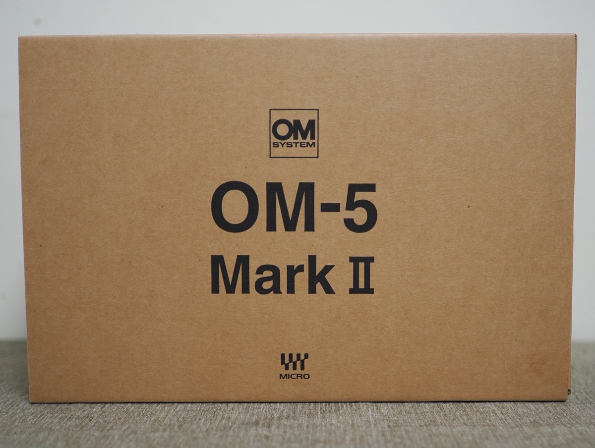 SyMrn7's tweet photo. トドンッ!
勢いで買ってしまった…😇
かっこいい!!
#om5mark2 https://t.co/mIftRpQBhf