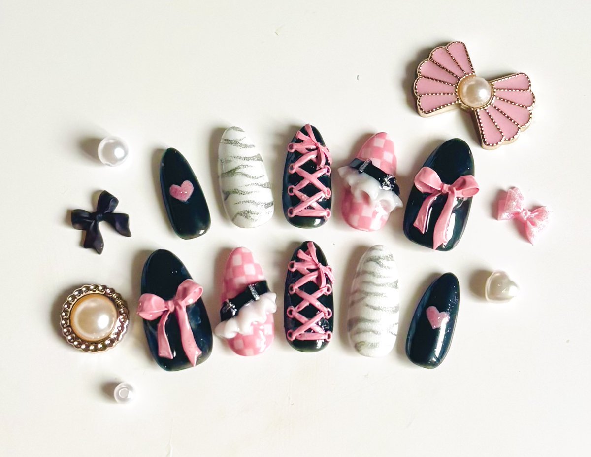 losee_rose's tweet photo. 超かぐや姫！の乃依ちゃん概念ネイル作った💅シンプルで可愛くなるように作ったのじゃー。 https://t.co/WFWXoD6nGD