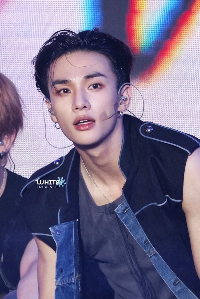 white4320's tweet photo. 260925 Straycity in Mexico City Day 1
💙

#Hyunjin #현진 #黃鉉辰 #ヒョンジン
#StrayKids #스키즈 https://t.co/cleaxRf2ew