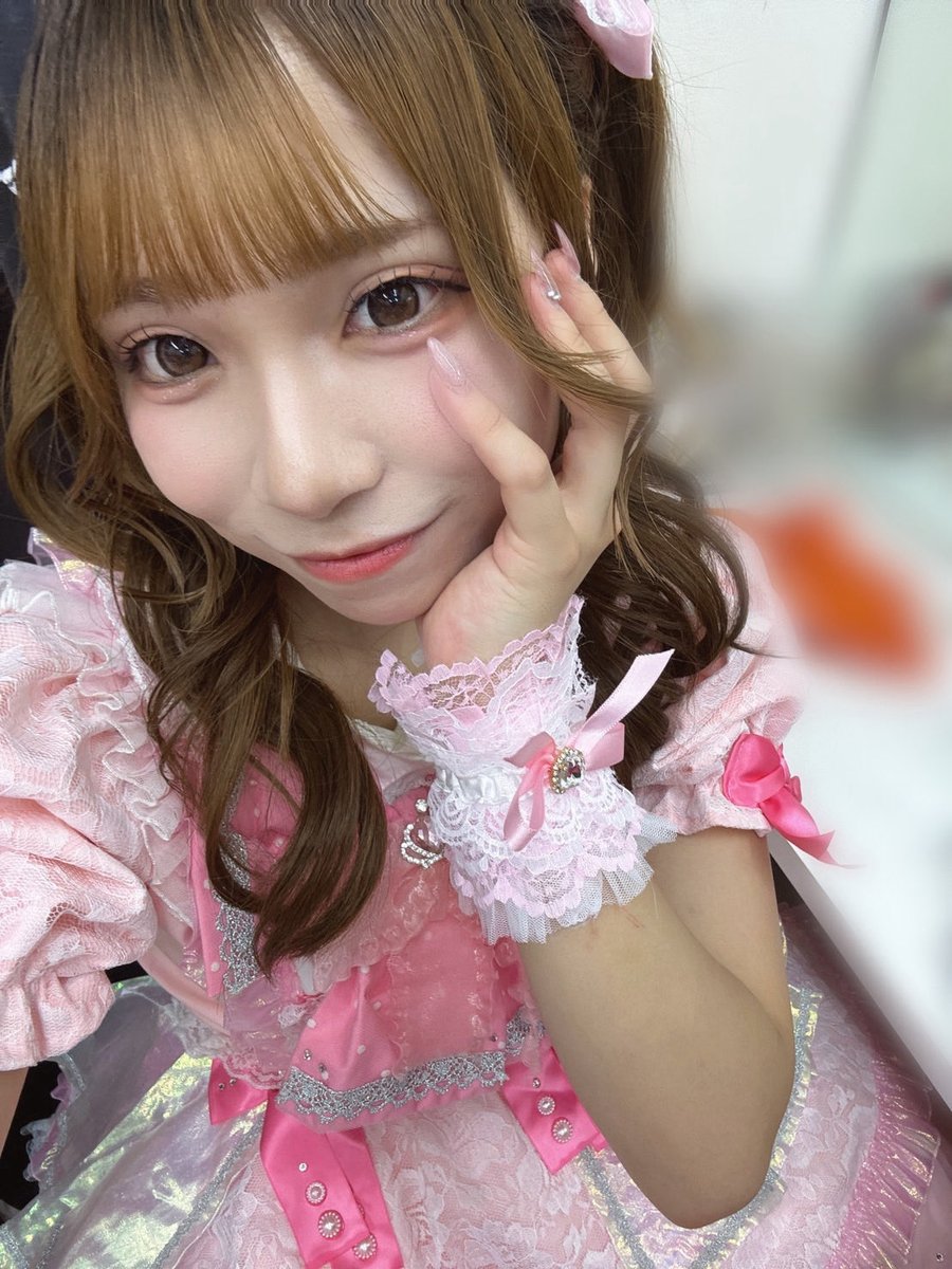 k_kmwt7's tweet photo. #神推しがいるセカイ 4マンSPに出演させていただきました！kimowota☆7、
26年組大食い担当のかなみんです💖

お披露目以来！2度目のイベントということでとても緊張したけど全力で楽しめました🌟

可愛い衣装はももさんにお借りしました♡ピンク可愛いありがとうございます🥹 https://t.co/o5qYyT6Ail