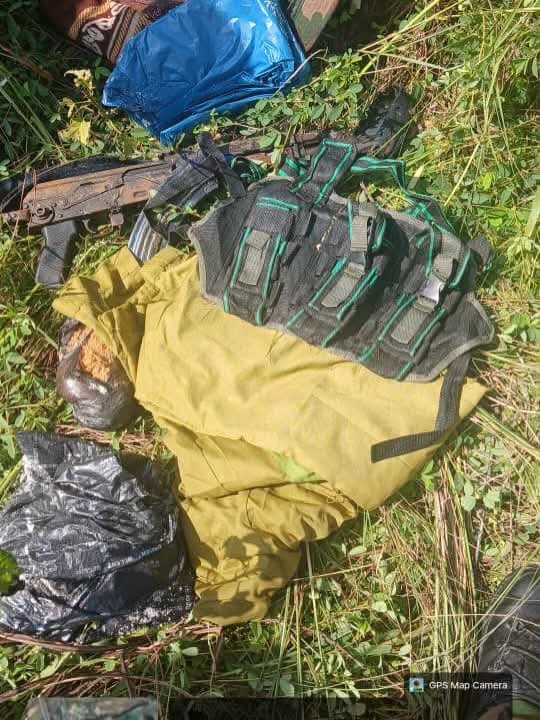 ana_herleemerh's tweet photo. Troops ambushed Christian terrorists in Kachia, Kaduna State, based on intelligence and foiled an attack. In a clearance operation, they arrested a suspected criminal, Mr. Jacob, with a fabricated pistol and seven rounds.

Recovered 1 AK-47, 1 magazine with 13 rounds, a magazine carrier, and a military jungle hat.

OPERATION FANSAN YAMMA - Kaduna (23-24 Sept 2026)

(Southern Kaduna people of Christopher Musa) 

The suspect is in military custody for investigation.

Kudos to our Nigeria Army 🫡