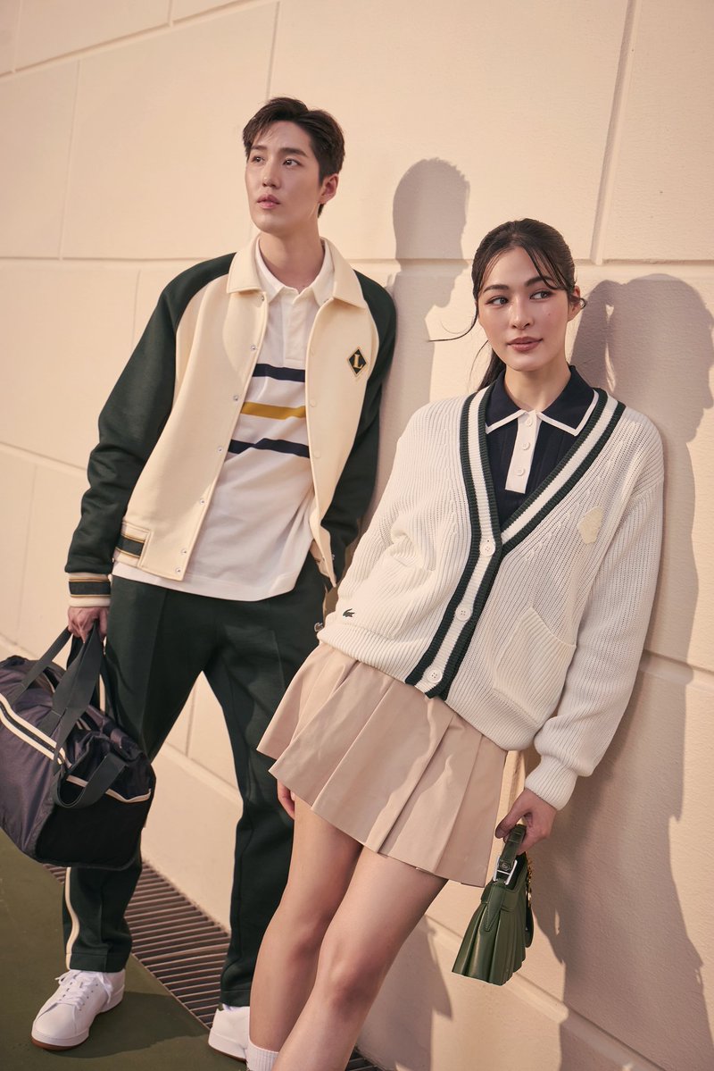 luxemattersth's tweet photo. “หลิงหลิง” และ “ต่อ ธนภพ” ถ่ายทอดเสน่ห์ SPORT &amp; LIFESTYLE ของ LACOSTE ผ่านคอลเลกชั่ Fall / Winter 2026 ที่ตีความ DNA ของแบรนด์ผ่านสองสไตล์อย่างได้อย่างลงตัว

#LinglingKwong 
#TorThanapob
#LACOSTE
#LACOSTETH
#LUXEMATTERS 

https://t.co/9pxkvtFU2l https://t.co/ldaql4hDq7