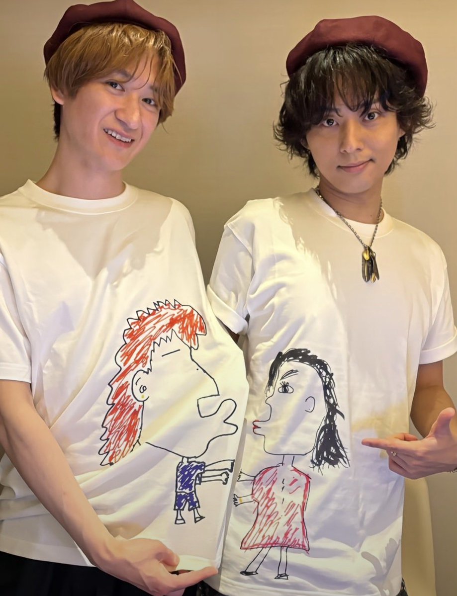ponmama38's tweet photo. @kmf2__93 このTシャツ欲しかった💖夫婦で着たかったな🤭 https://t.co/mapZ3A4ugu