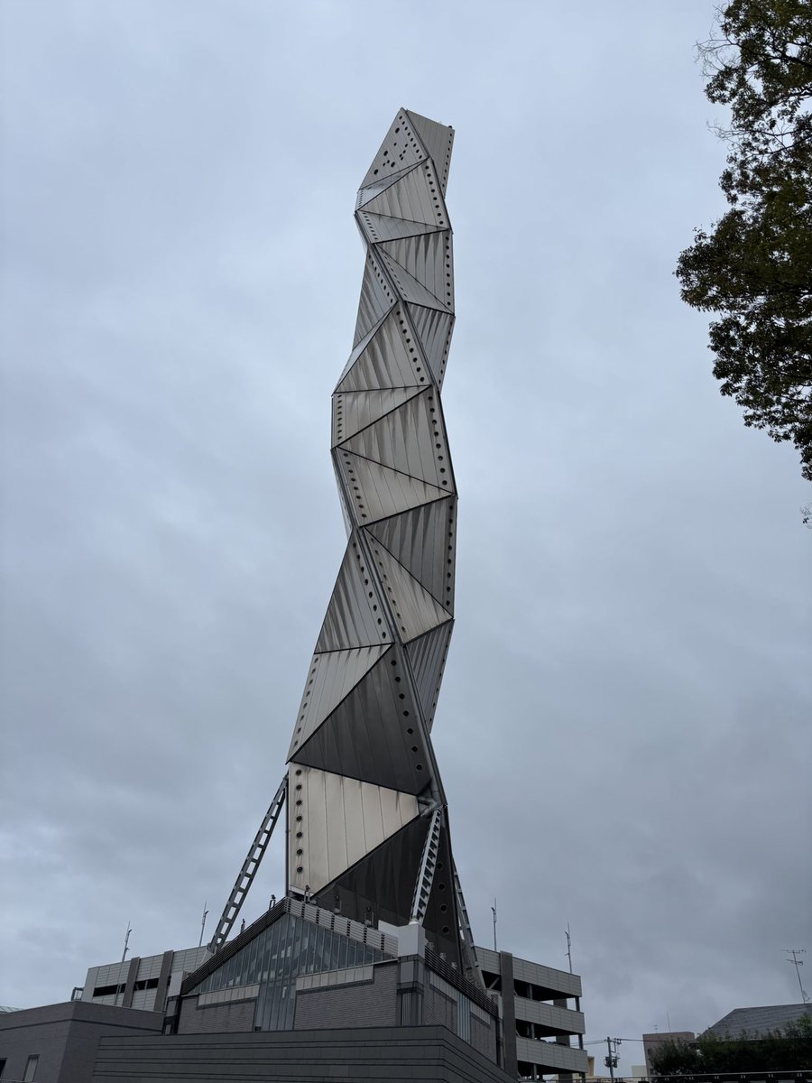 skybuilding985's tweet photo. 夢にまで見た（嘘）水戸タワー https://t.co/ILhx6oJLle