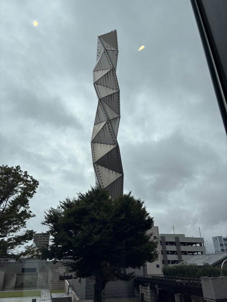 skybuilding985's tweet photo. 夢にまで見た（嘘）水戸タワー https://t.co/ILhx6oJLle