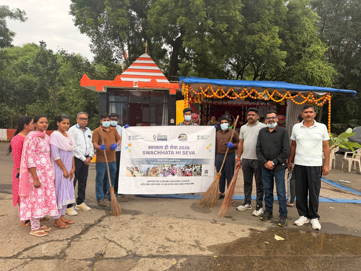 aphonagpur's tweet photo. APHO Nagpur conducted a Jan Bhagidari initiative promoting eco-friendly celebrations and cleanliness following Ganesh Visarjan. ♻️🌿
#JanBhagidari #SwachhataHiSeva #SHS2026 #SwachhBharat #EcoFriendlyCelebrations #GaneshVisarjan https://t.co/Q9ZKUGPlUR