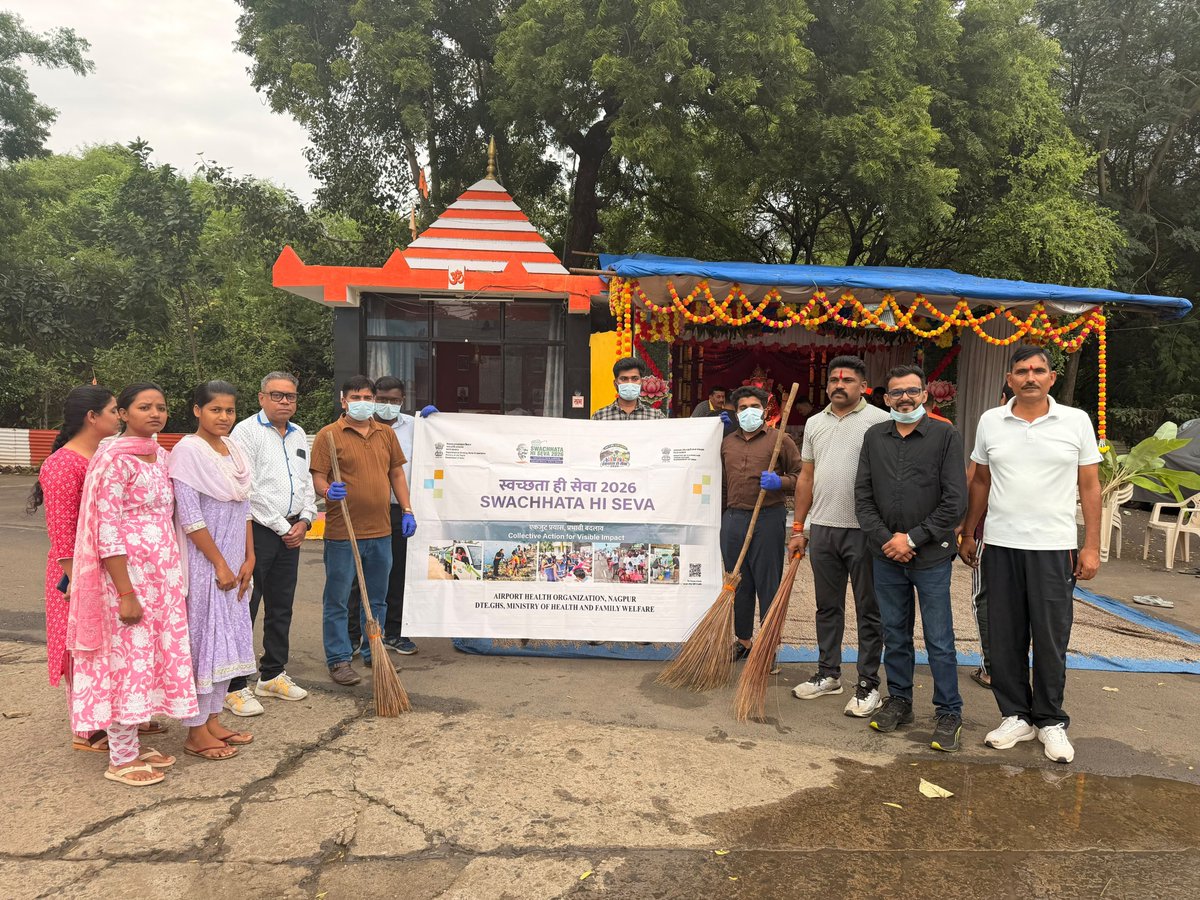 aphonagpur's tweet photo. APHO Nagpur conducted a Jan Bhagidari initiative promoting eco-friendly celebrations and cleanliness following Ganesh Visarjan. ♻️🌿
#JanBhagidari #SwachhataHiSeva #SHS2026 #SwachhBharat #EcoFriendlyCelebrations #GaneshVisarjan https://t.co/Q9ZKUGPlUR