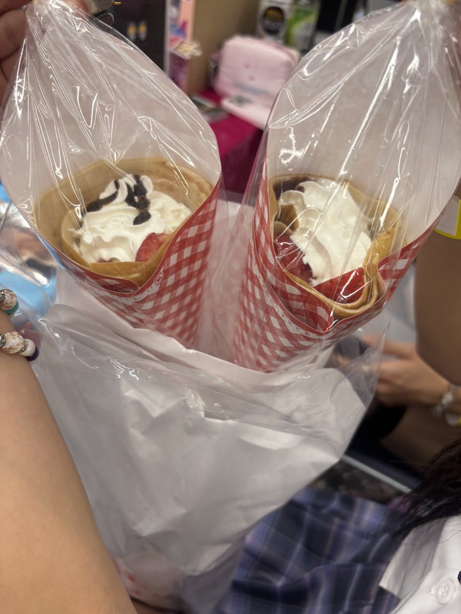 monaka_s2_'s tweet photo. 差し入れたくさんありがとう( > < )
2部もよろしくお願いしますﾉ https://t.co/UkdQSfnMYv
