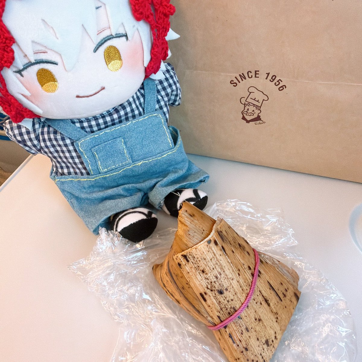 Cii_141's tweet photo. おやつ
会社の人にオススメされた551のちまき https://t.co/YVWpIfJ1sP