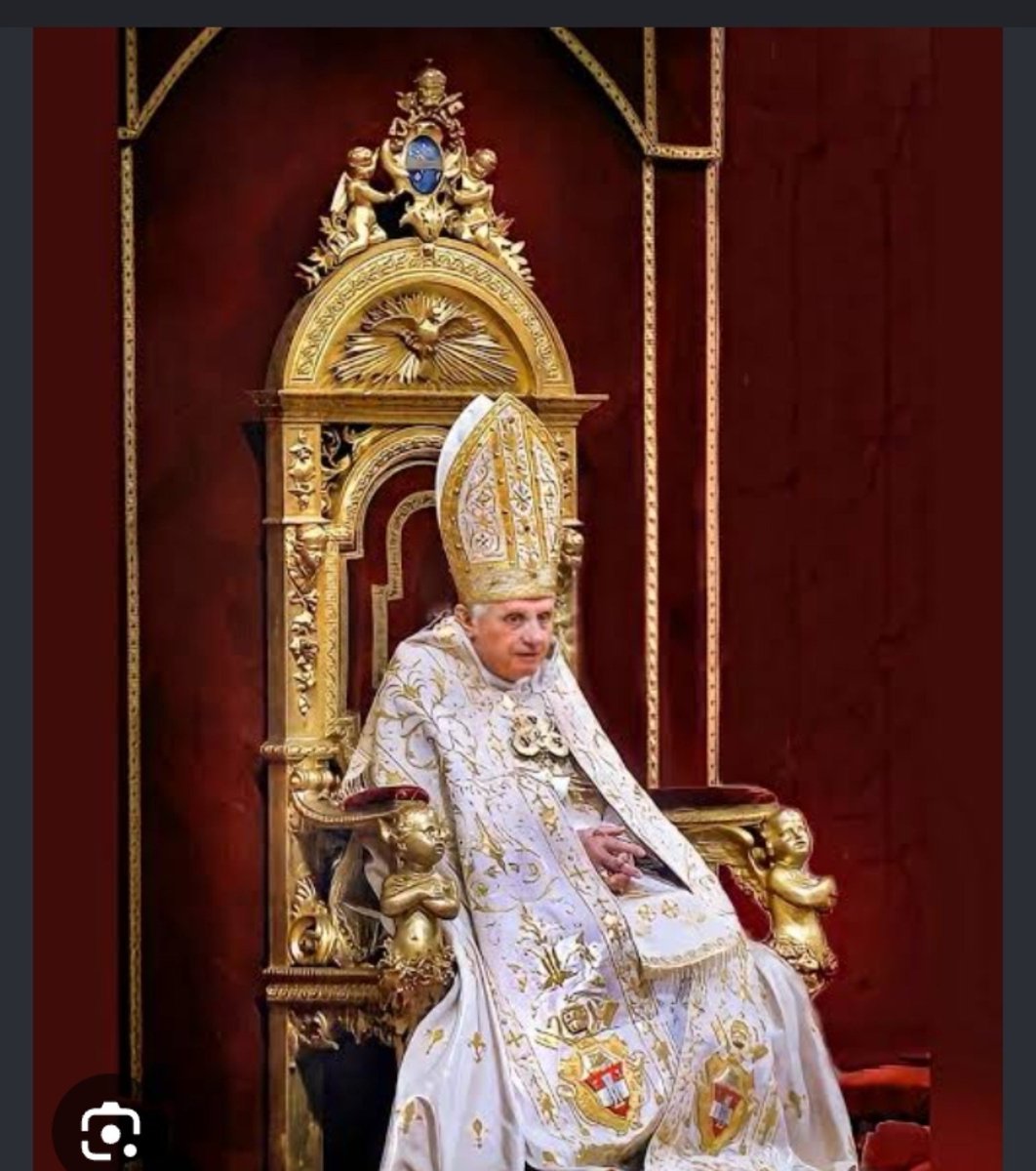 Emma506131772's tweet photo. Pope Leo at notre dame yesterday during Vespers in comparison to pope benedict xvi during Vespers

Whileas his cope was simply beautiful, what in 7 hells is that throne he's sitting on

The Vicar of Christ deserves better
Modernism all over the place
Ugly simplicity https://t.co/YvtCRQRSRS