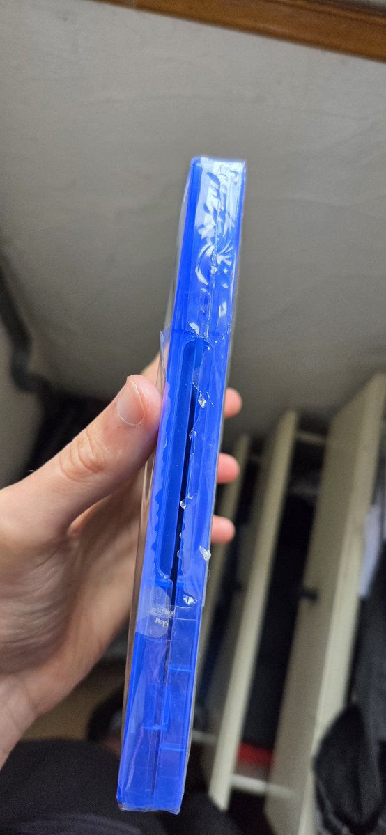 RougeEtBleu94's tweet photo. Sympa les gars qui bossent chez vous. Évidemment disque manquant @AmazonHelp @amazon https://t.co/uFuKJdSjyT