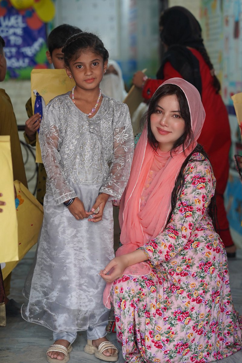 Rabipirzada's tweet photo. الحمداللّٰہ! میرے لیے سب سے بڑی کامیابی رابی پیرزادہ فاؤنڈیشن اسکول کے بچوں کی کامیابی ہے۔ ان بچوں کے چہروں پر خوشی اور ان کے شاندار رزلٹ ہی میری محنت کا اصل صلہ ہیں۔ اللّٰہ تعالیٰ انہیں ہمیشہ کامیاب کرے۔ آمین!
#RabiPirzada #RabiPirzadaFoundation #MySuccess #Alhamdulillah #SchoolResults