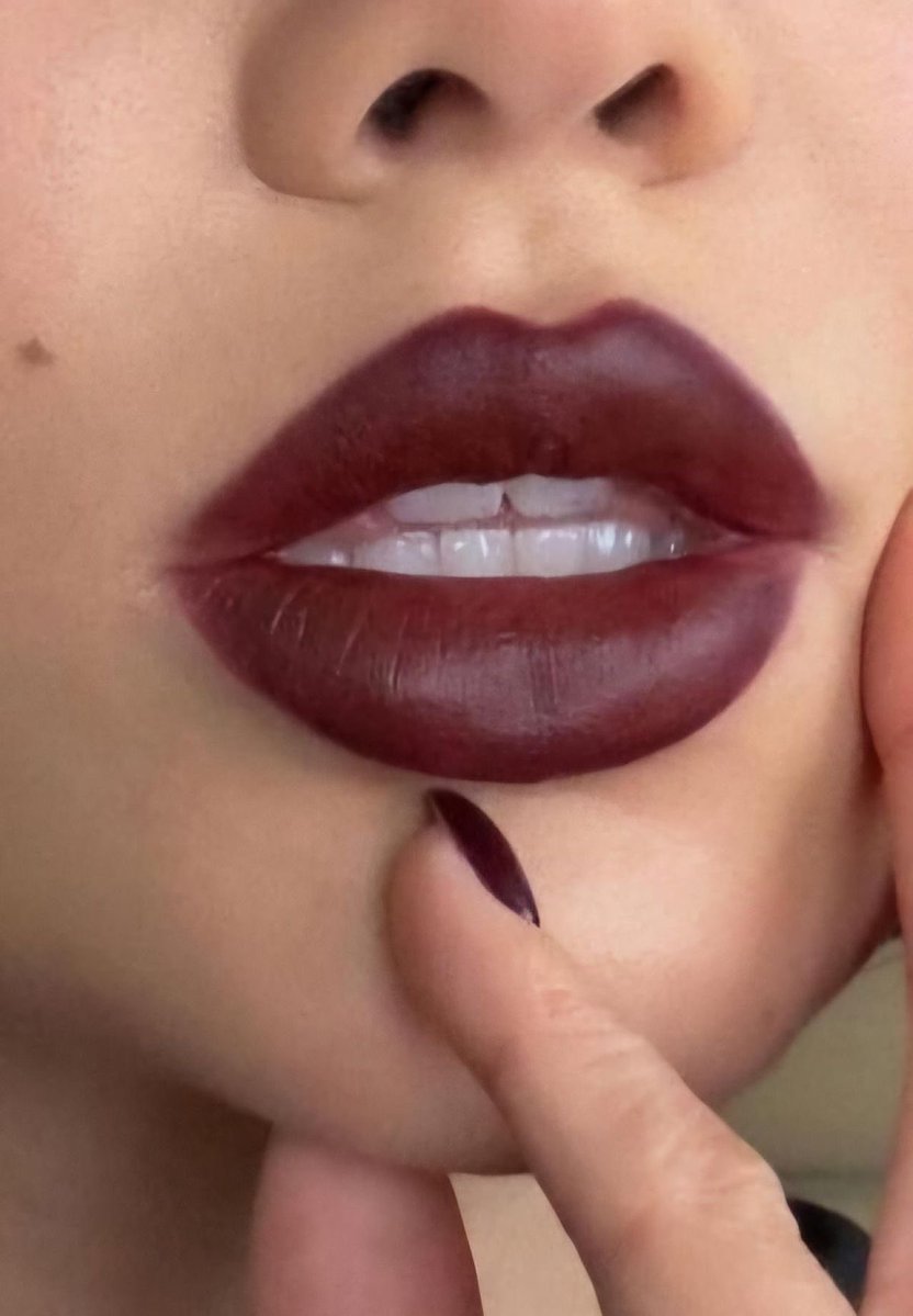 girldreamhouse's tweet photo. cherry red https://t.co/HE1VhRyfoS