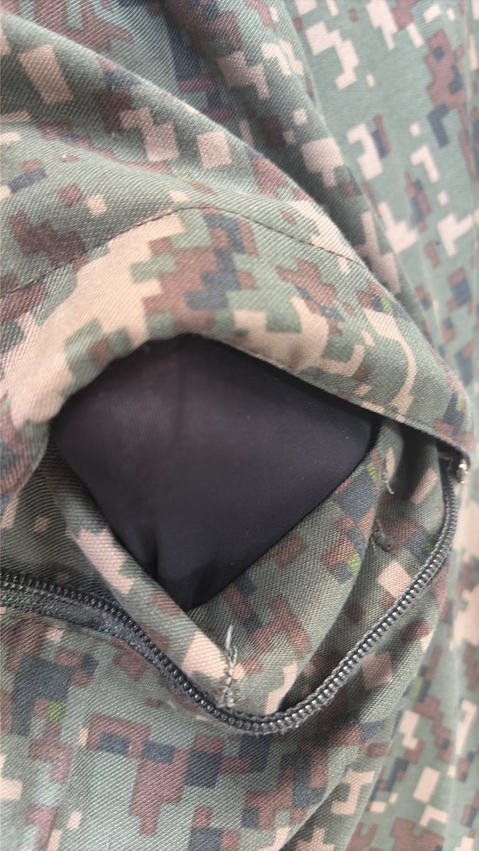 v_jun88's tweet photo. 근무중...ㅠㅠ https://t.co/RkqGV1Ijlj
