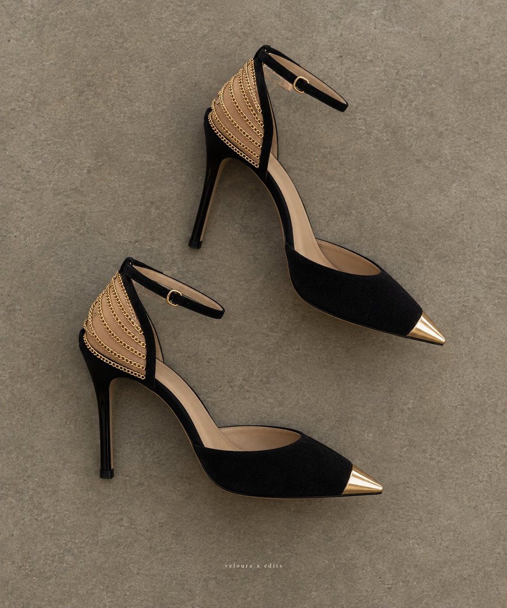 veloura_xedits's tweet photo. Heels that screams who owns the Room🖤💛 https://t.co/pkiv4YktuS