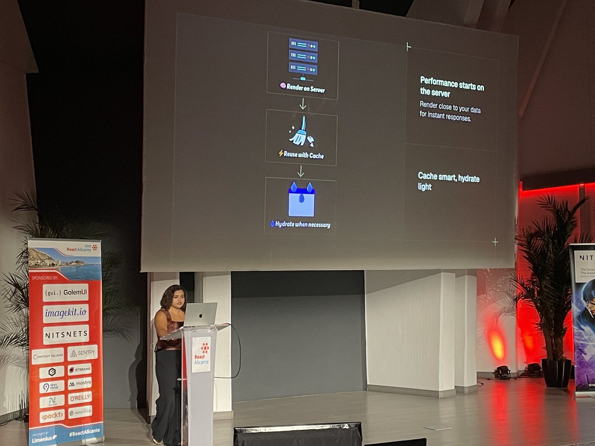 tonyedwardspz's tweet photo. 3 of my favourite things at the centre of a “performance at scale” type talk.

Perfect.

Day two keeps going strong with @kulkarniankita9 💪 https://t.co/aAxB4aQhgs