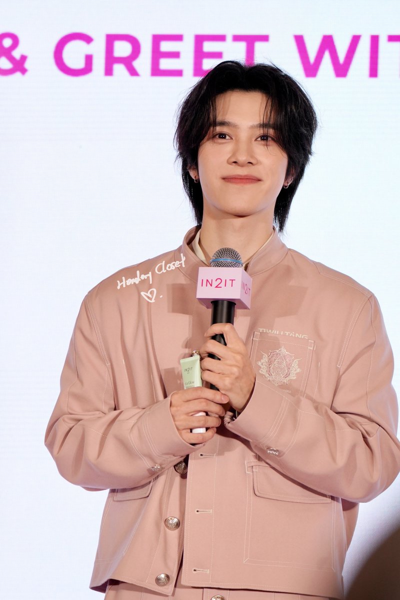 henderycloset's tweet photo. 260926 IN2IT EVENT 

#HENDERY #헨드리 #黄冠亨 #ヘンドリー
#IN2ITXHENDERY https://t.co/RsE9ZCrPM7
