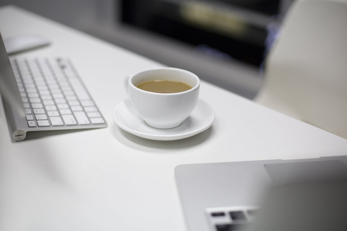 royjack432075's tweet photo. Another late night at the office — coffee’s running low, but the deadline’s staring back. Almost done, one more push! https://t.co/3PHfEpzbPH
