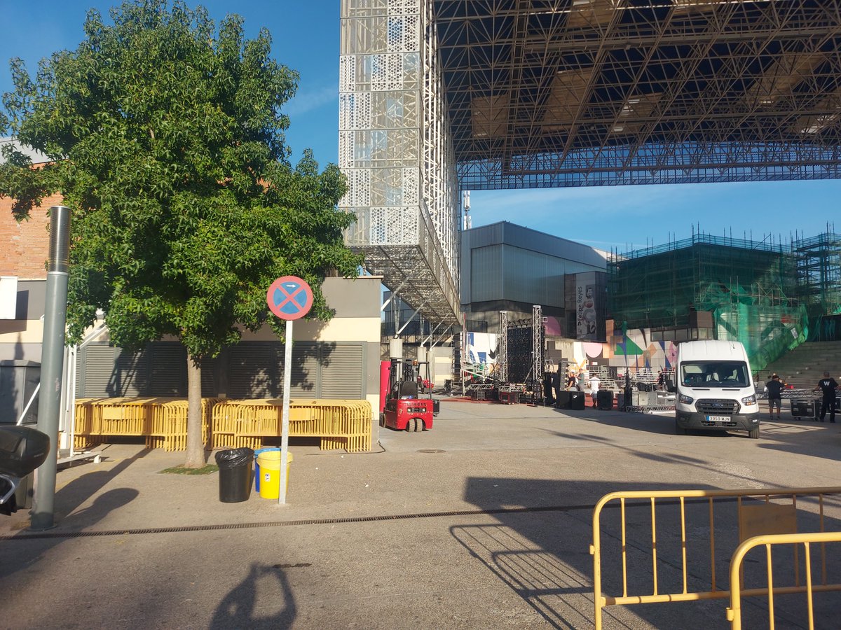 KevinVilla67736's tweet photo. @psoe_m Mañna estarán los puteros y los drogatas por getafe https://t.co/iAHVomNz5P