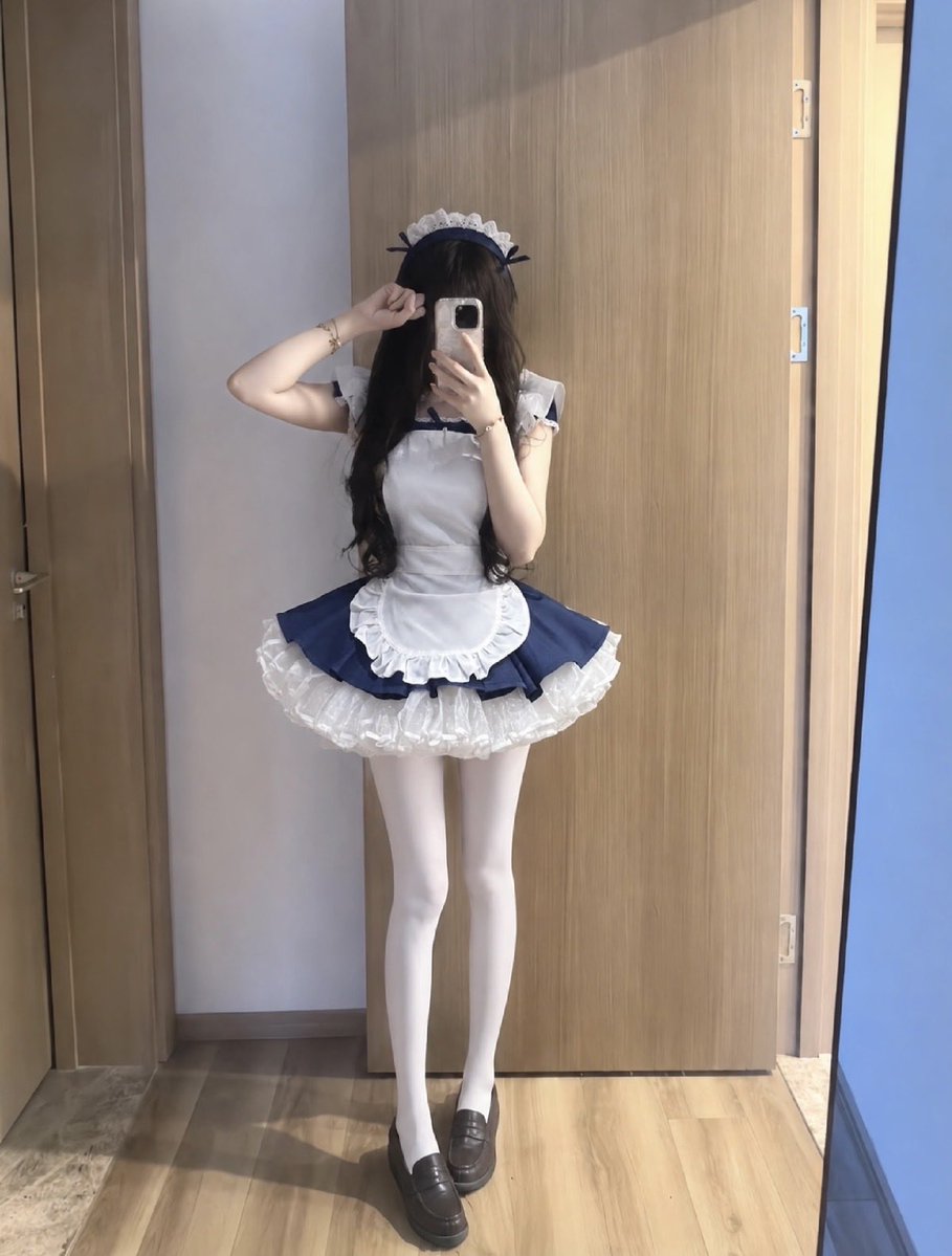 Annette781683's tweet photo. 想被女高祖宗玩废掉的贱狗有没有点赞私信给祖宗磕头 #女高 #妈妈 #榨精 #调射 https://t.co/1oE7EnVQHN