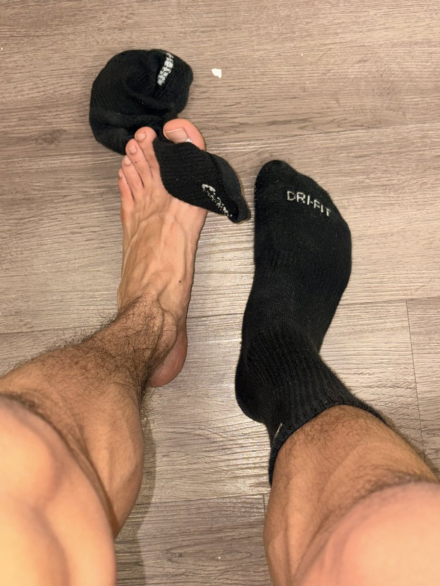 nikesock_lover's tweet photo. hi 

#mlm #gay #gayfeet #feetfetısh #feetworshi̇p #feet #socks #sockfetish #sockworship #nikesocks #footfetısh https://t.co/0BM1zf70xY